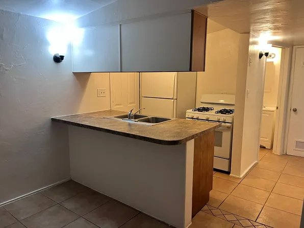 1634-1662 N. Beverly Avenue