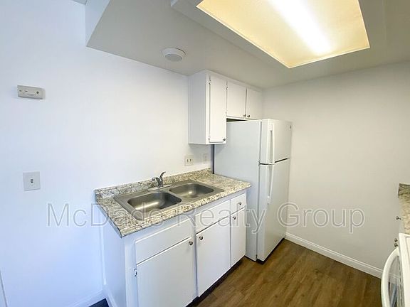 4th image of 5236 Naranja St #42