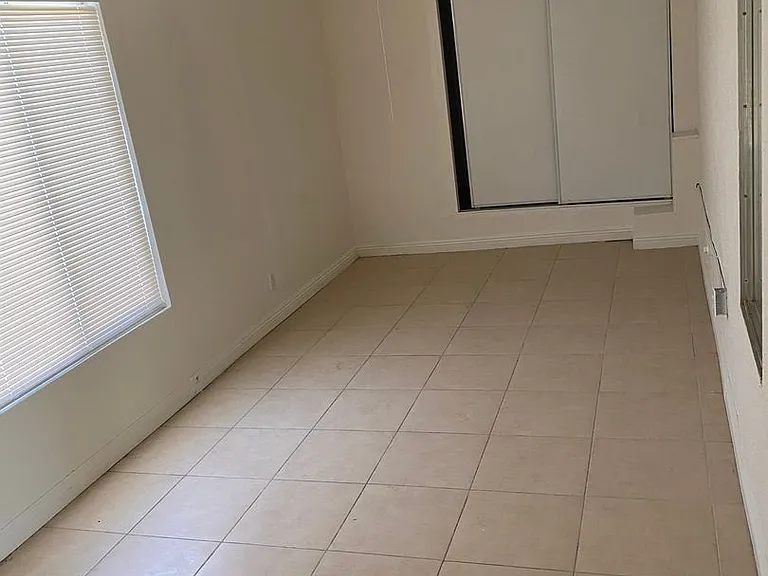 10231 Lawson Ave — Photo 10