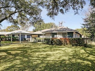 1102 Orange St, La Marque, TX 77568