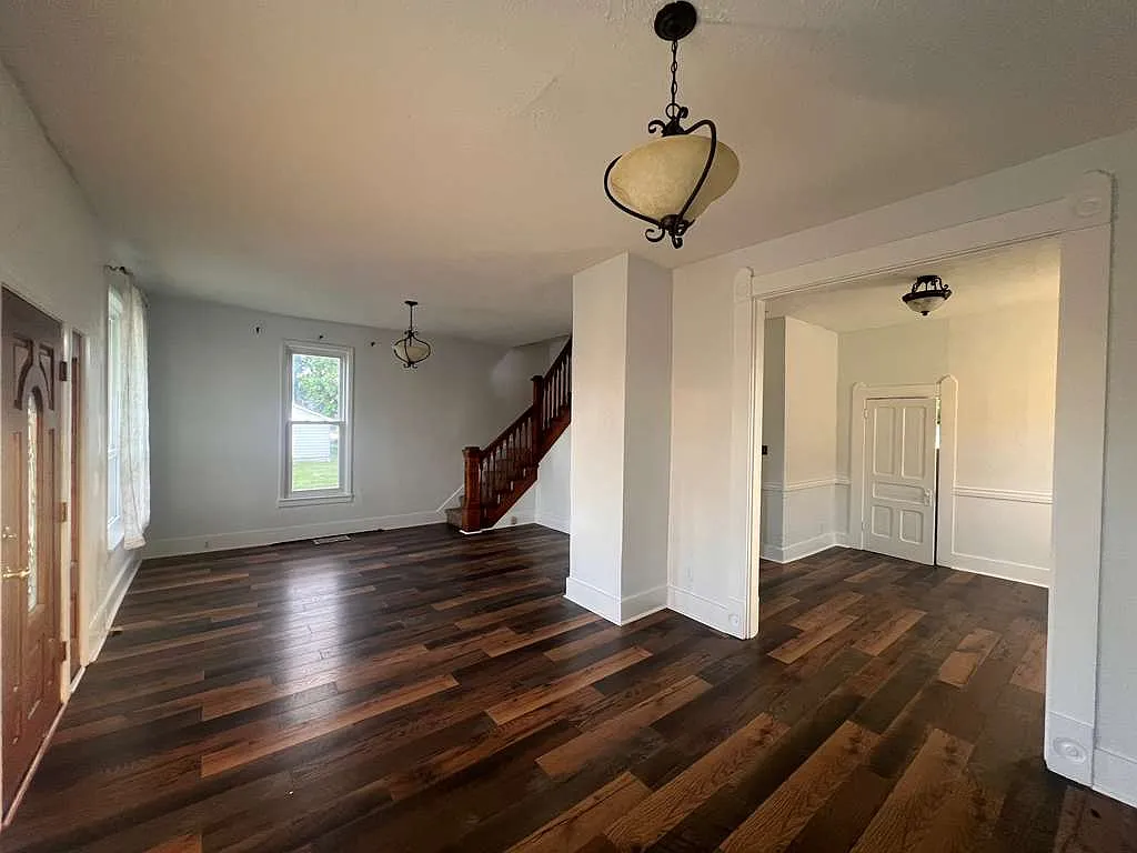 3 bed, 2000 sqft, $1,800 — Photo 3