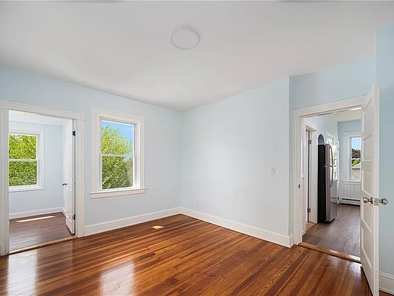 87 Lyman Ave — Photo 13