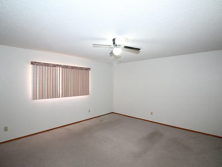 3152 W Marconi Ave — Photo 9