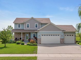 1141 Jasmine Ln, Jordan, MN 55352