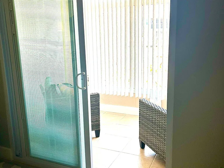 184 117th Ave #5 — Photo 3