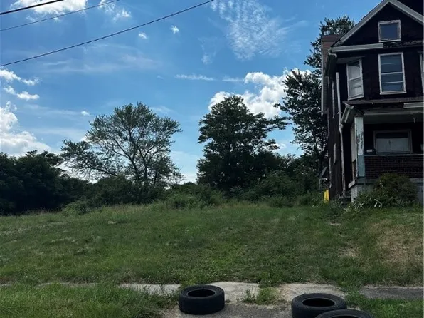 424 S Pearl St, Youngstown, OH 44506