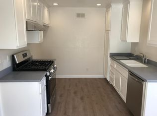 5582 Sprague Ave APT B, Cypress, CA 90630