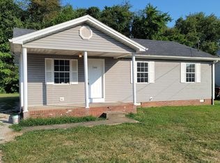 240 Wildwood Dr, Hopkinsville, KY 42240