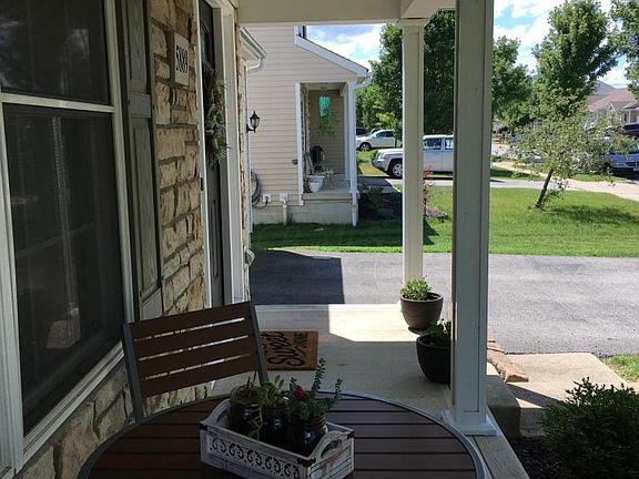 3rd image of 5889 Westbank Dr