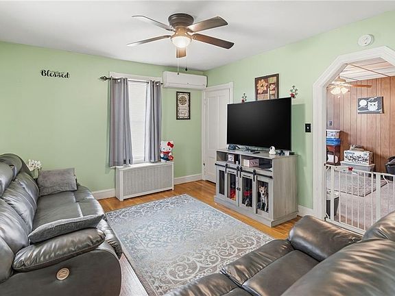 2nd image of 83 4th Ave