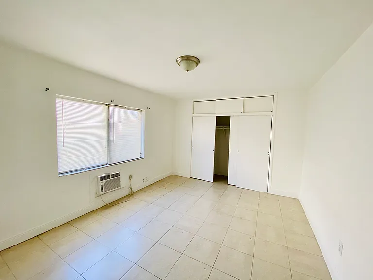 1957 Normandy Dr #2 — Photo 10