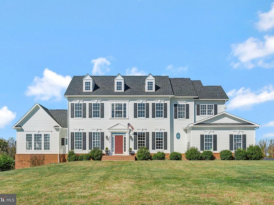 1st image of 36972 Bridle Ridge Ln