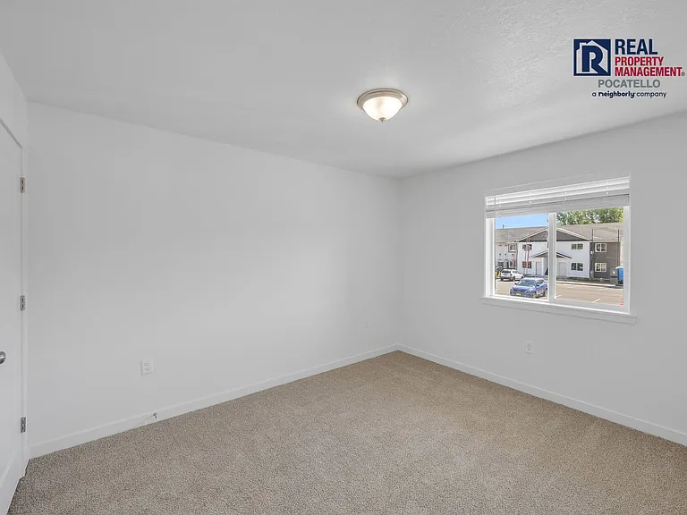 1014 W Quinn Rd #8 — Photo 18