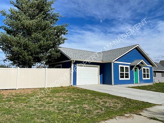 4th image of 3101 Spring Creek Way