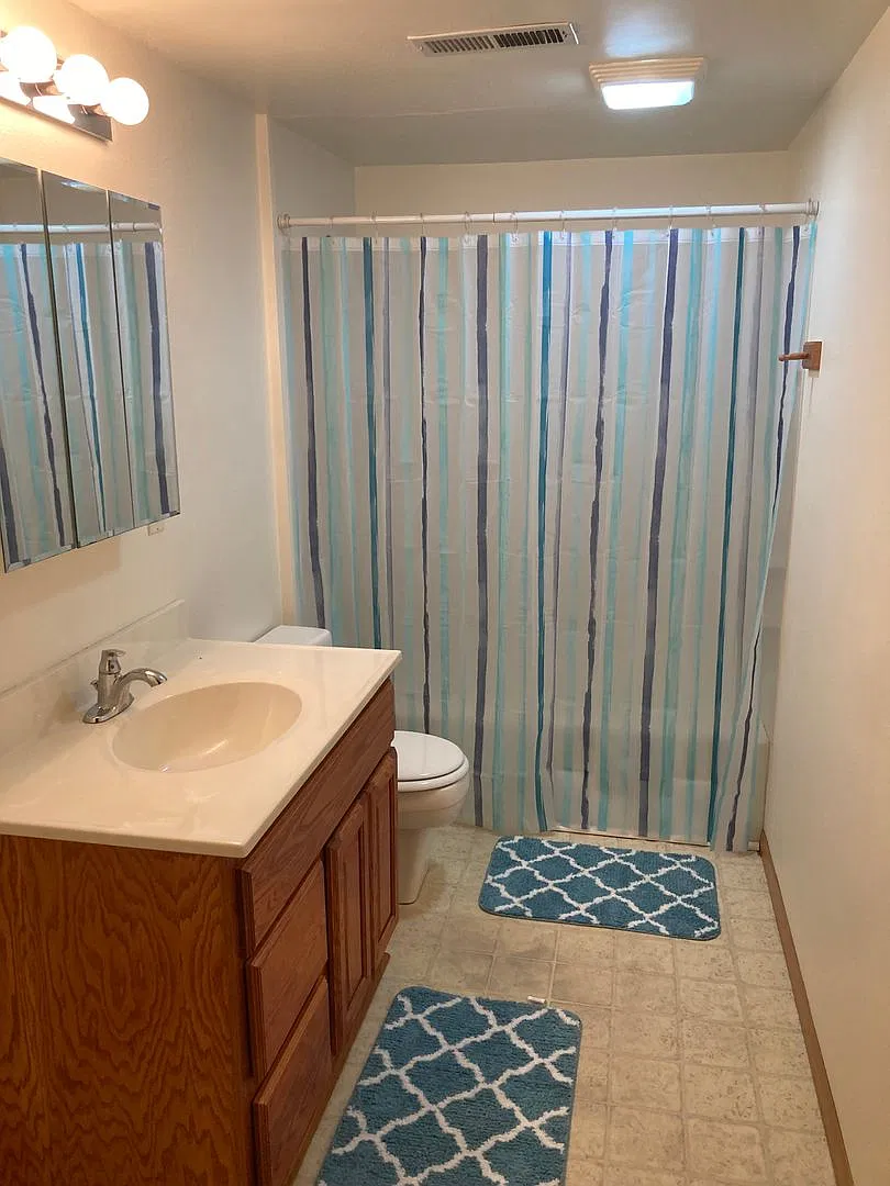 337-339 Sunset Drive — Photo 3