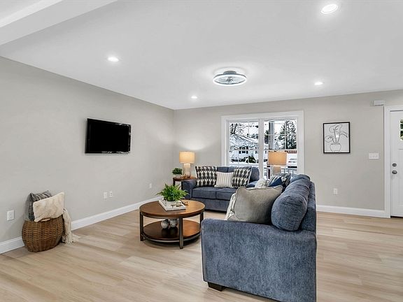 4th image of 3 Montgomery Rd