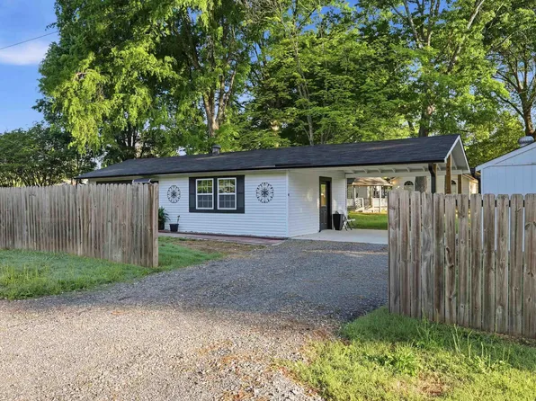 1710 Torreyson St, Conway, AR 72034