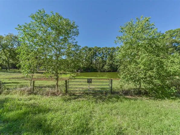 140 Little Road Loop, New Waverly, TX 77358