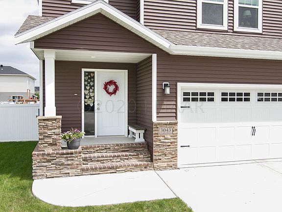 2nd image of 3043 Claire Dr E