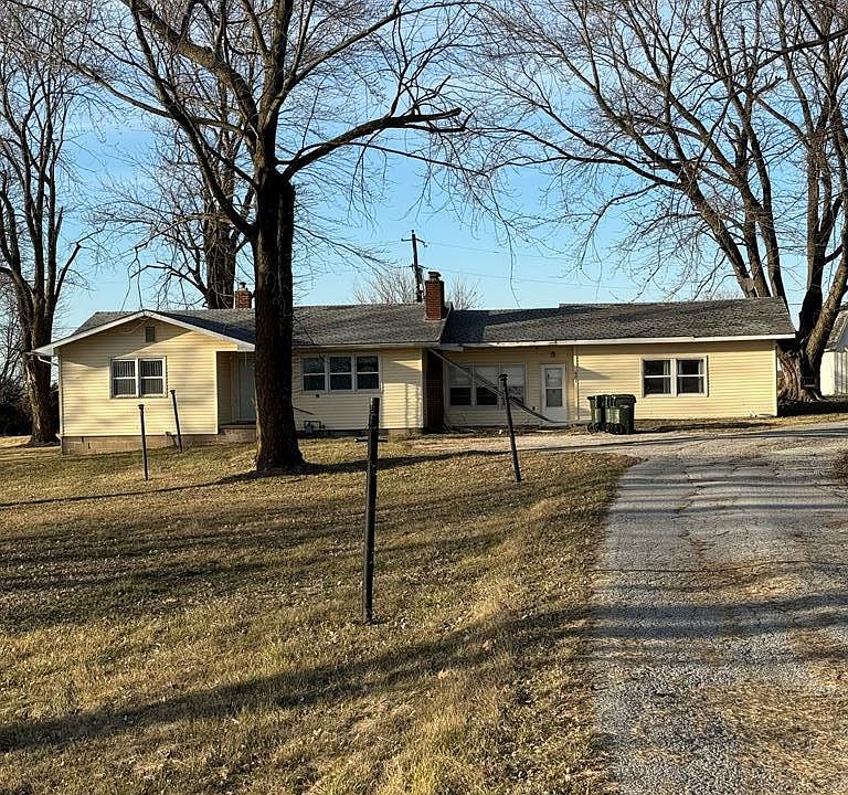 1st image of 601 Benton Way