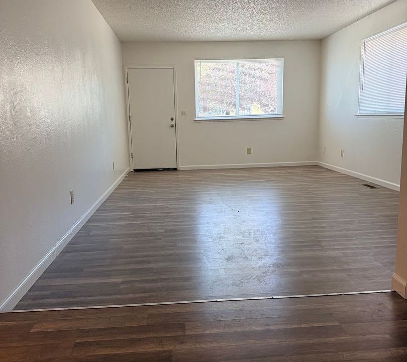 1st image of 1528 North Ct APT B