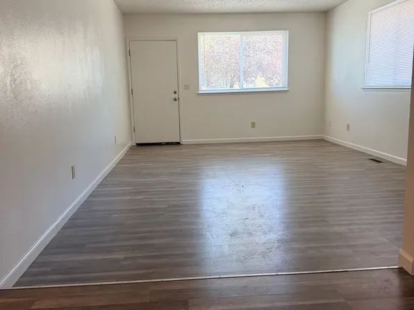 1528 North Ct APT B, Gardnerville, NV 89410