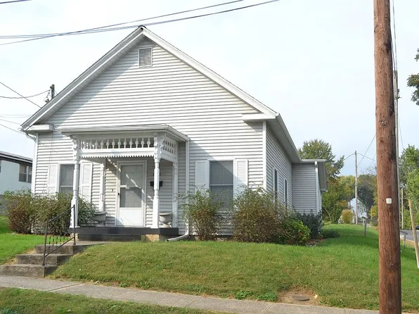 622 N 1st St, Grayville, IL 62844