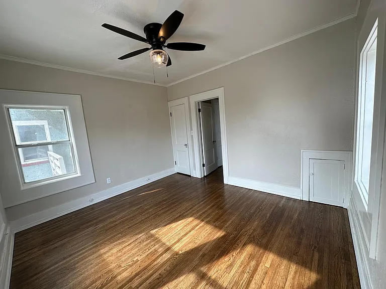 316 W 13th St #3 — Photo 12