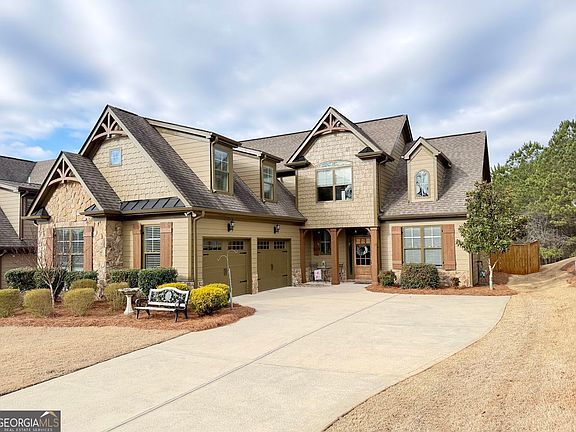 2nd image of 204 Yorkshire Ln