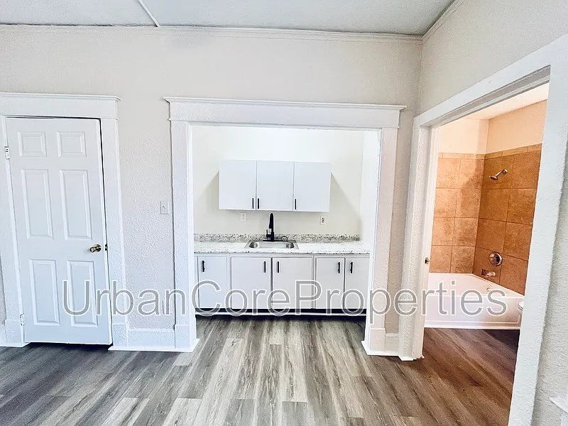 1 bed, 1.0 bath, 700 sqft, $1,450 — Photo 4