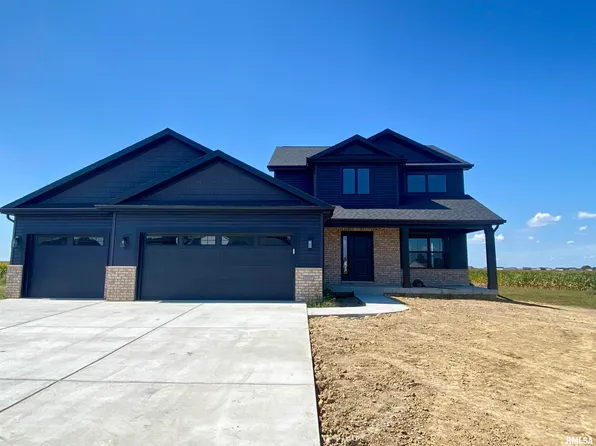 1017 Campanella Dr, Chatham, IL 62629