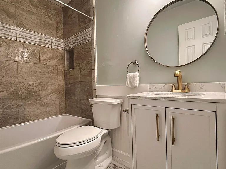 4728 Pimlico Dr — Photo 21