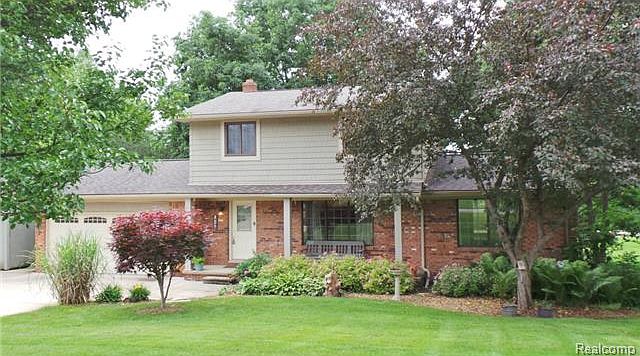 1st image of 4136 Loch Dr