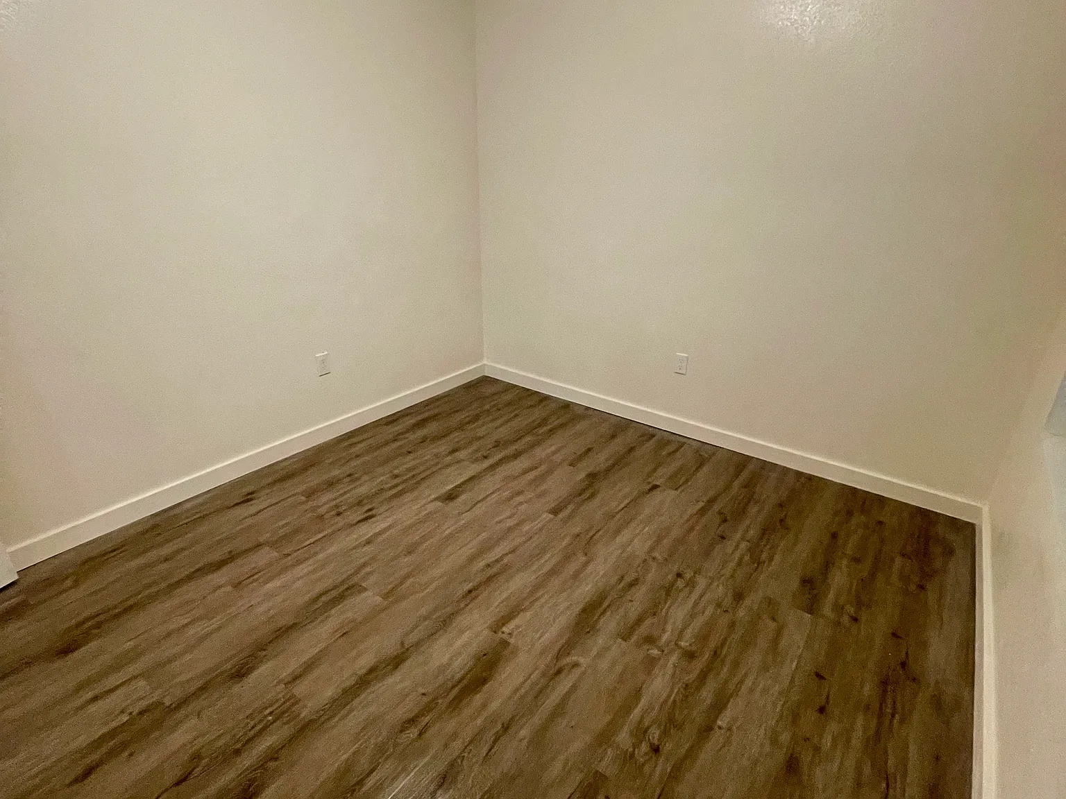 2 bed, 800 sqft, $1,800 — Photo 4