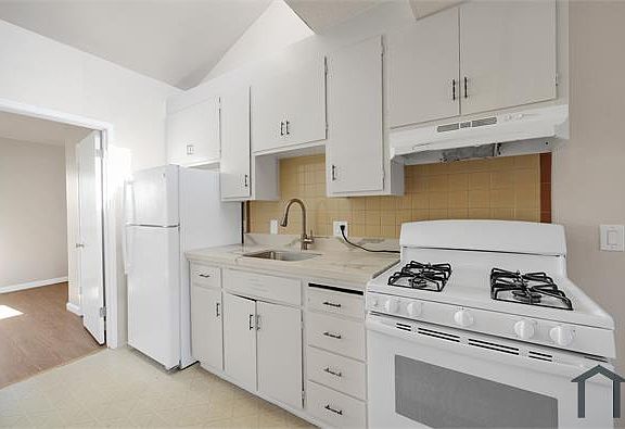 3rd image of 945 S 45th St APT B