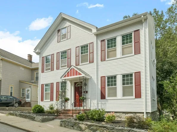 68 Sherwood St, Roslindale, MA 02131
