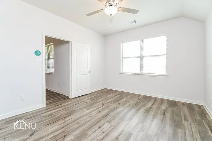 1017 Wheatfield Ln — Photo 11