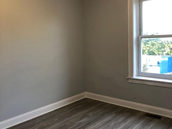 2nd image of 2341 Algonquin Pkwy APT 2