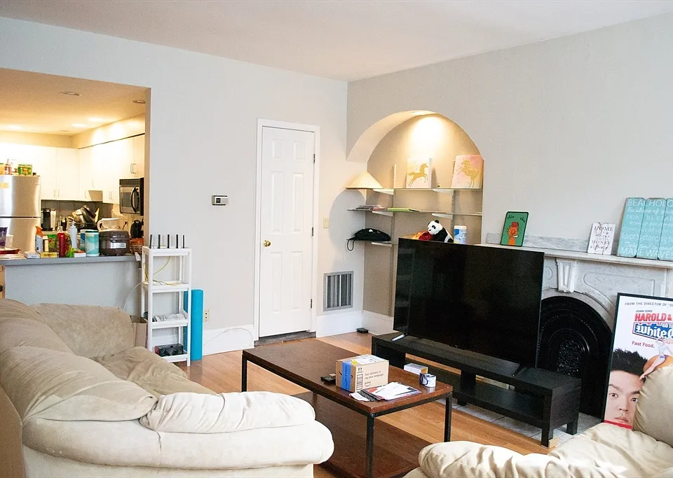570 Massachusetts Ave #1