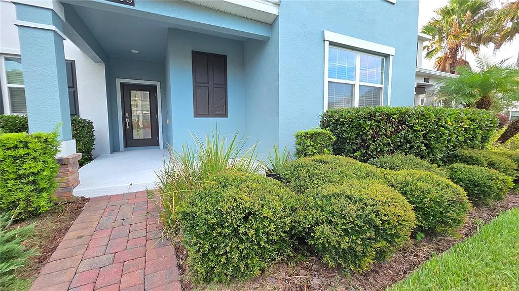 4 bed, 3.5 bath, 1992 sqft, $2,950 — Photo 4