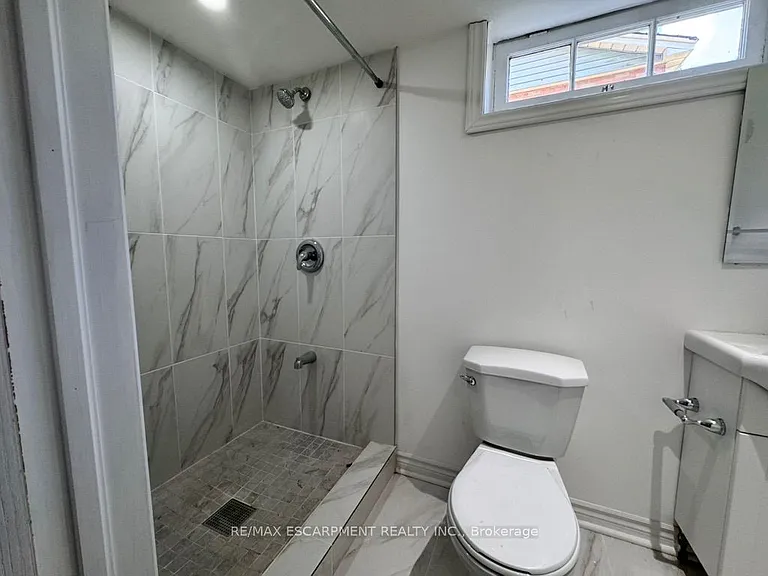 46 Plains Rd E #LOWER — Photo 6