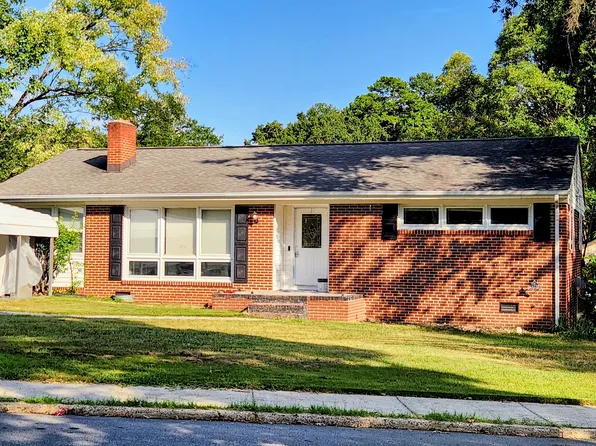 1600 Belmar Dr, Gastonia, NC 28052