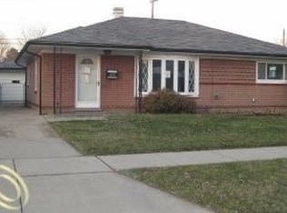 1177 E Hudson Ave, Madison Heights, MI