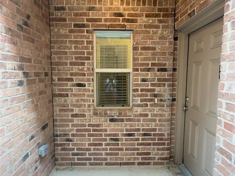 17035 Amarose Dr — Photo 20