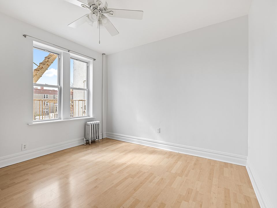 1st image of 728 41st St APT 3C
