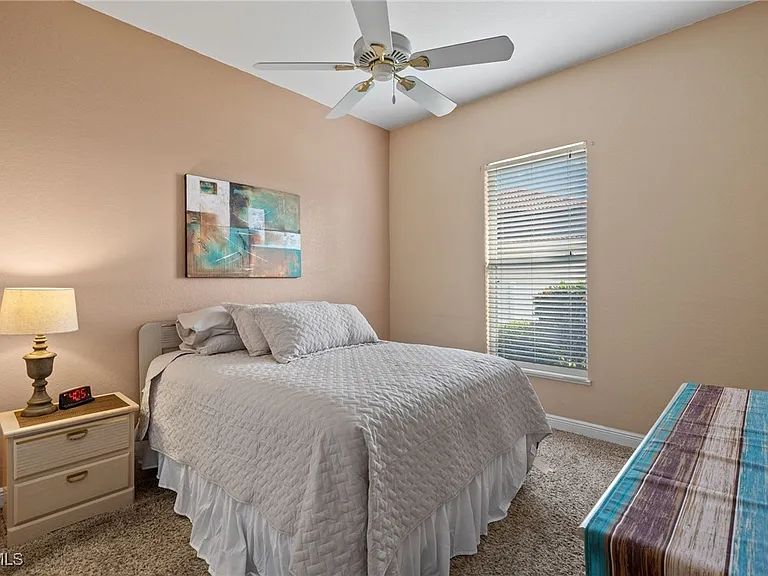 3433 SW 27th Ave — Photo 15