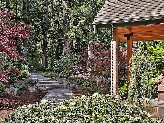 2nd image of 5827 Pioneer Park Pl