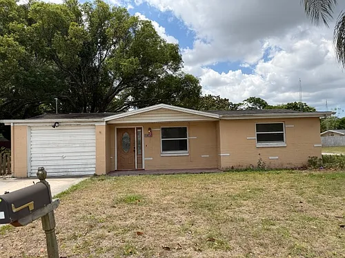5020 Suwannee Dr Photo 1