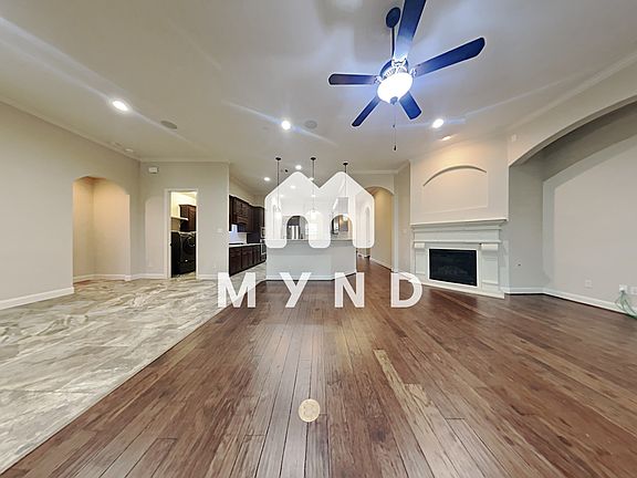 3rd image of 2223 Summer Gardens Ln