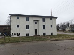 4 N Pindwood Ln, Cape Girardeau, MO 63701